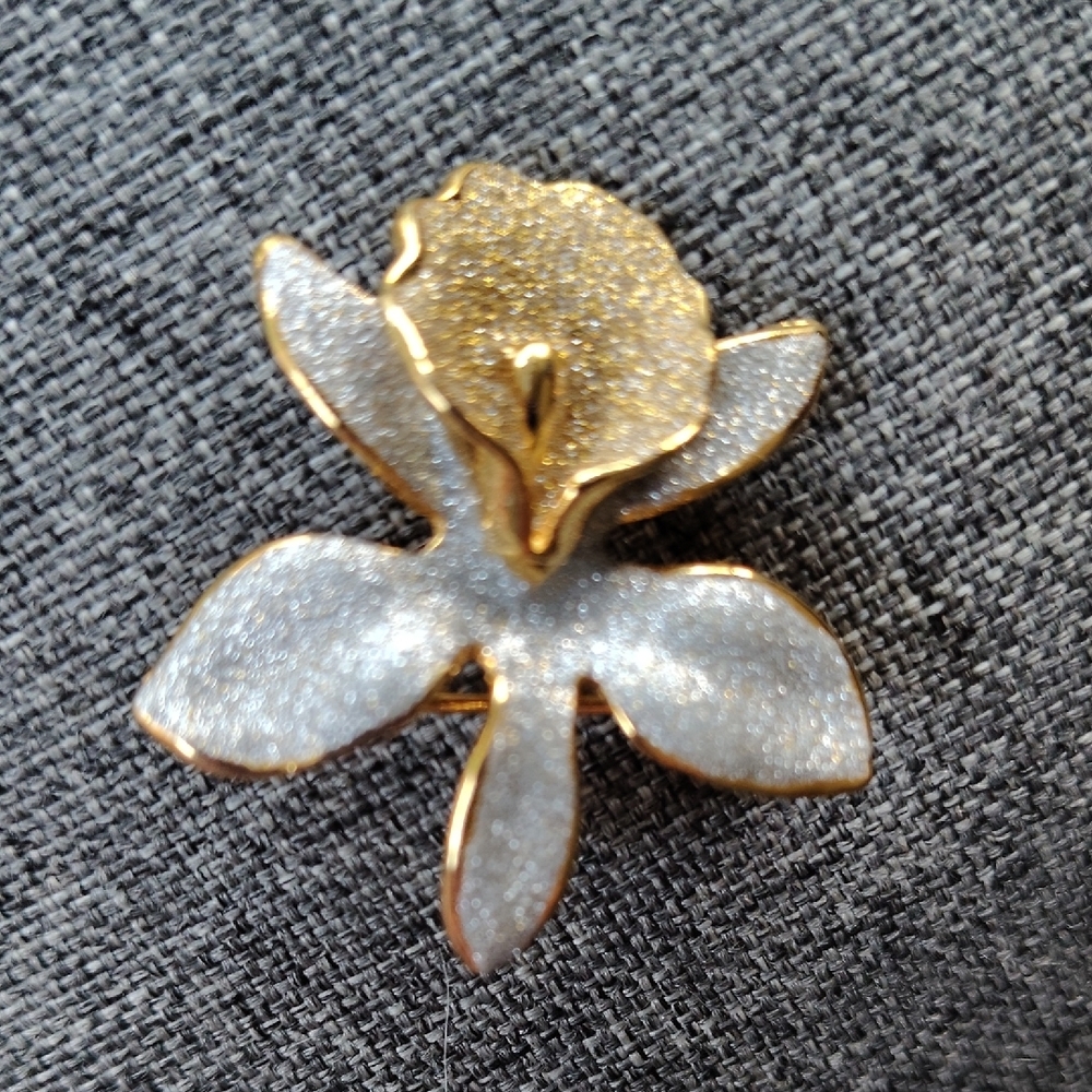Elegant Gold and Silver Orchid Brooch